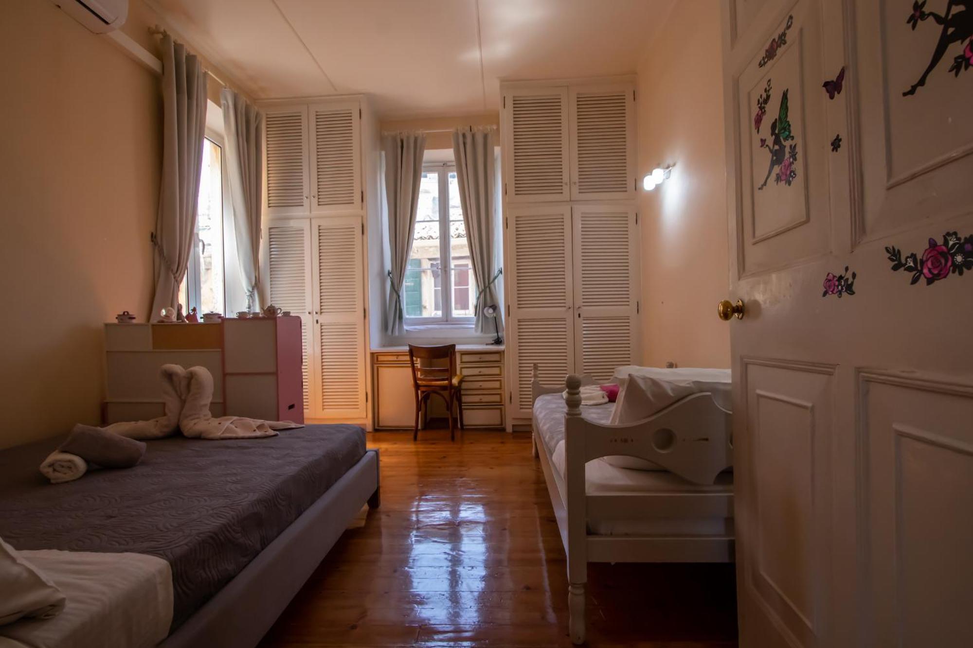 Elenis, In The Heart Of The Old Town Apartment Corfu  Exterior photo